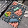 3D абсорбираща подложка DryWave Mat с плодови мотиви за баня, стилна и функционална, абсорбираща влага бързо. | Поръчай от MamaHacker.bg