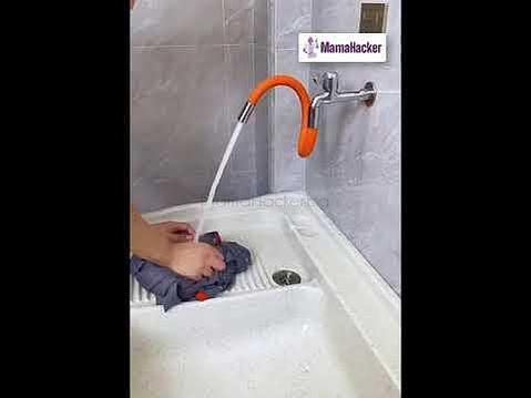 AquaTwist удължител за кранове в действие, удобен за кухня и баня, иновации, водна струя, гъвкавост | Поръчай от MamaHacker.bg