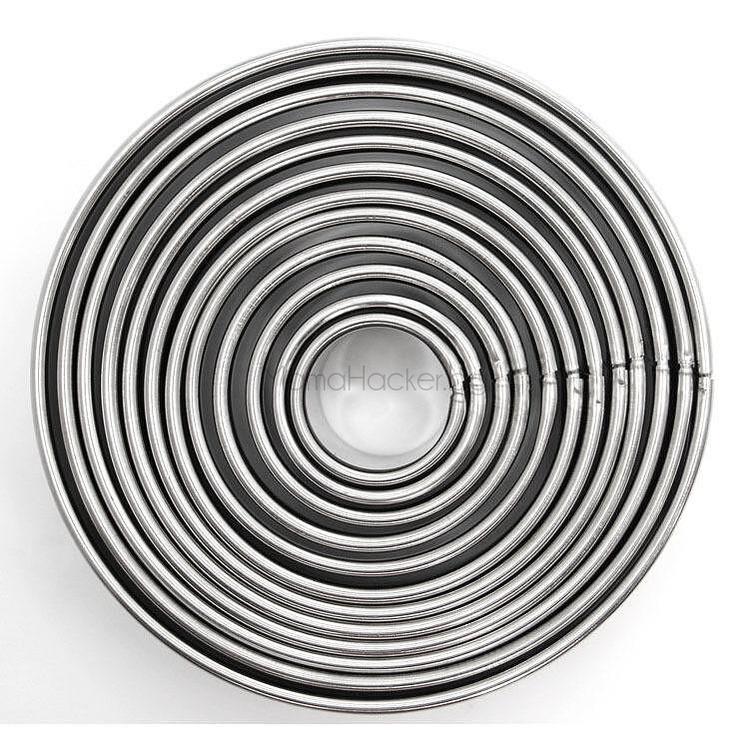 Комплект CakeCircles от 12 части, изработени от неръждаема стомана за перфектно изрязване на тестени изделия | Поръчай от MamaHacker.bg