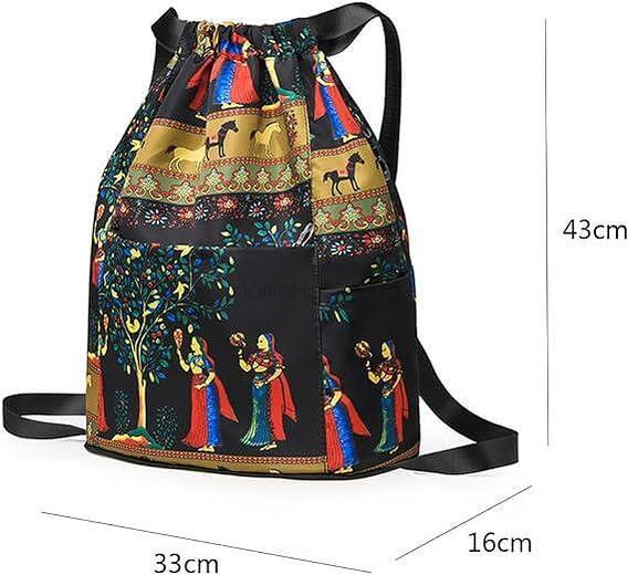 Дамска раница TravelBag Pro от плат с цветен дизайн, размери: 43x33x16 см, идеална за пътувания и всекидневна употреба.