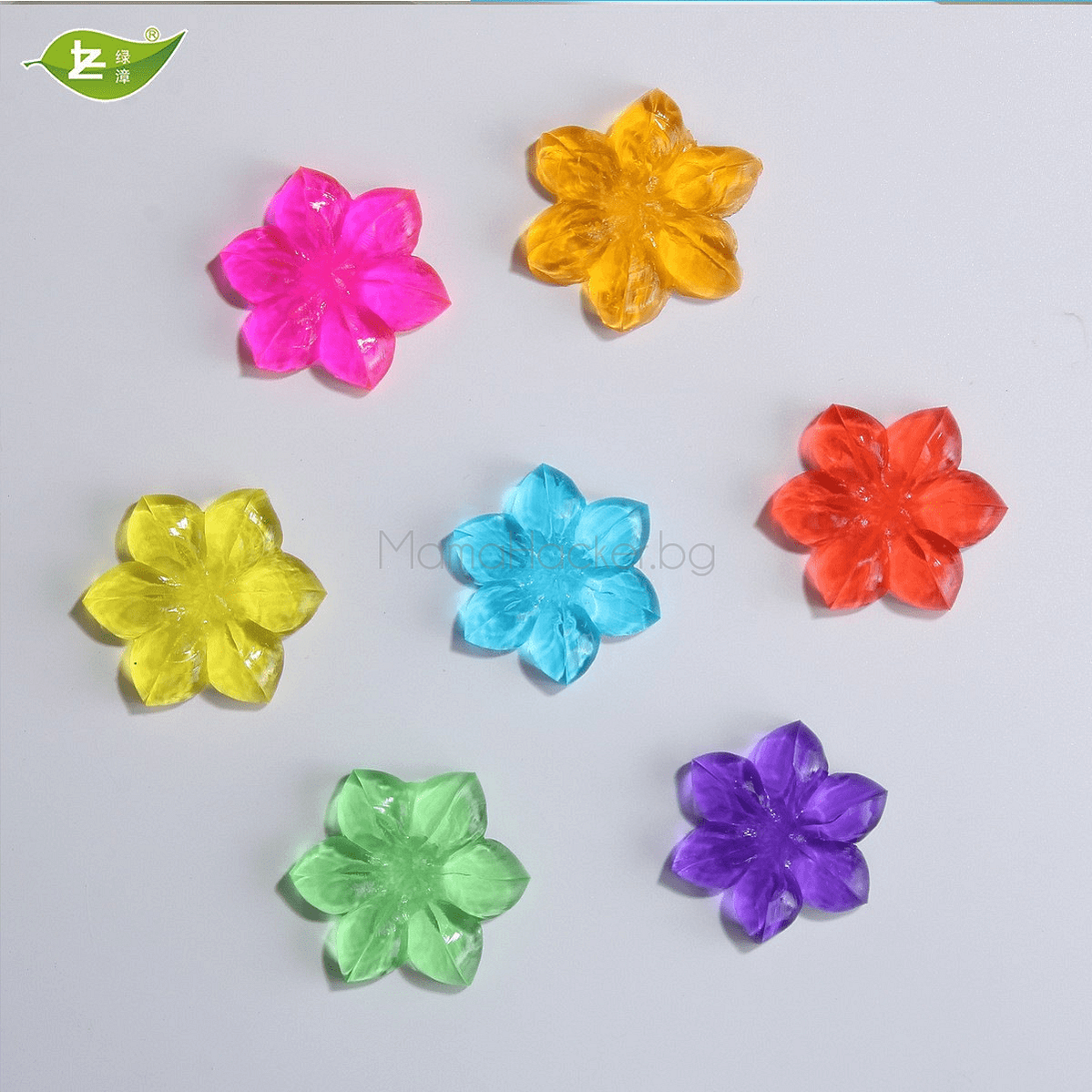 Цветни декоративни цветя от пластмаса - жълти, оранжеви, розови, зелени, сини, лилави. Аксесоари за дома на ниски цени.