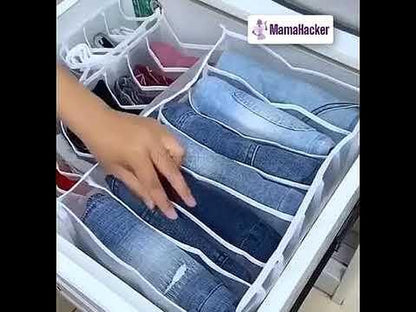 Компактен органайзер за дрехи с 9 отделения, идеален за ред и организация на гардероба. Перфектно съхранение на дънки.