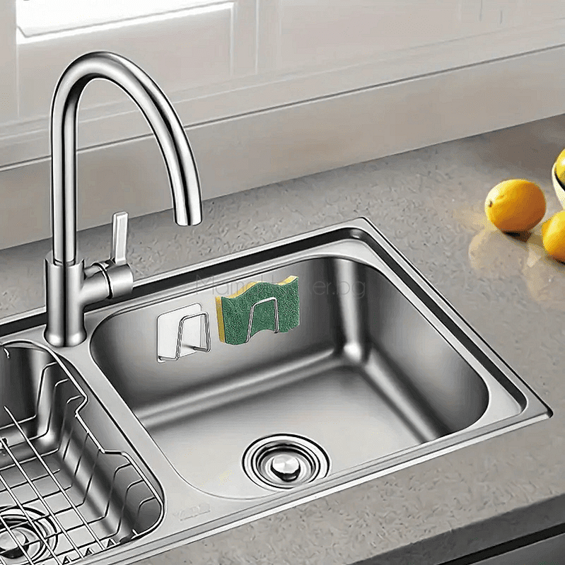 QuickSponge поставка за почистваща гъба в кухня, организиране на аксесоари, стилна и практична, удобство при чистене, функционален кухненски органайзер.