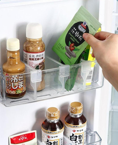 Разделител за врата на хладилник FridgeClip с организирани бутилки и пакети, идеален за съхранение и оптимизация на пространство