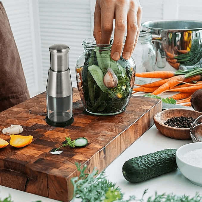 Ръчна мелачка VeggieChop, зеленчуци, кухня, бързо приготвяне, помощник за готвене | Поръчай от MamaHacker.bg