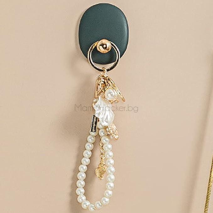 Самозалепящи се куки за стена с аксеесоари за организация на дома, удобни и стилни, идеални за пестене на място | Поръчай от MamaHacker.bg