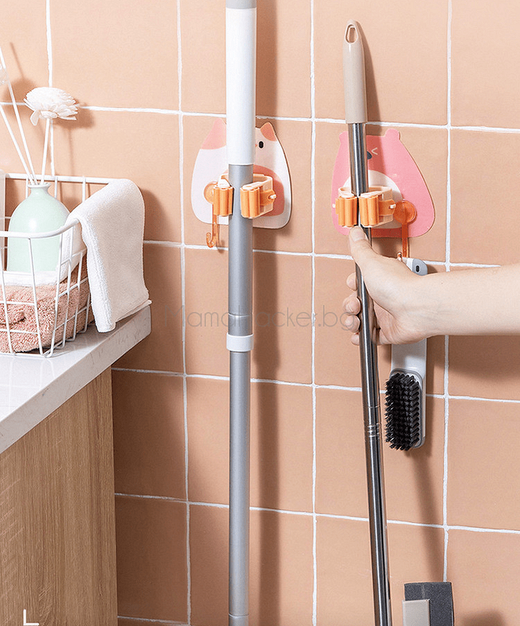 StickyClip - Държач за мопове, организиране на кухня, изплъзване, практични аксесоари, лесно залепване | Поръчай от MamaHacker.bg